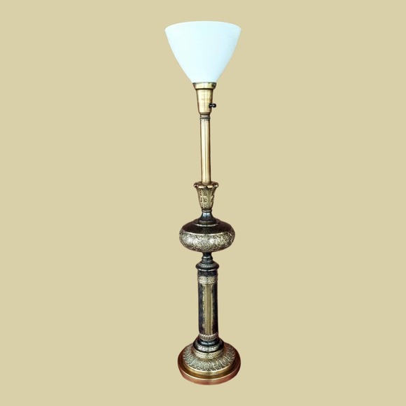 Rembrandt RARE Hollywood Regency Torchiere Table Lamp Acanthus Leaf Design - Picture 1 of 10